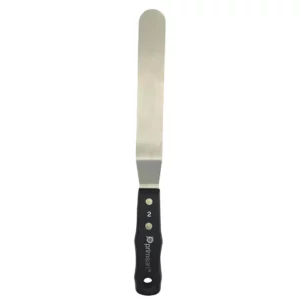 A single Prime Art Painting Knife Medium 045 is shown vertically, in the center of the frame. The knife has a black plastic handle with the Prime Art name printed on it and a long, flexible metal blade. The image is center of the frame and on a white background.